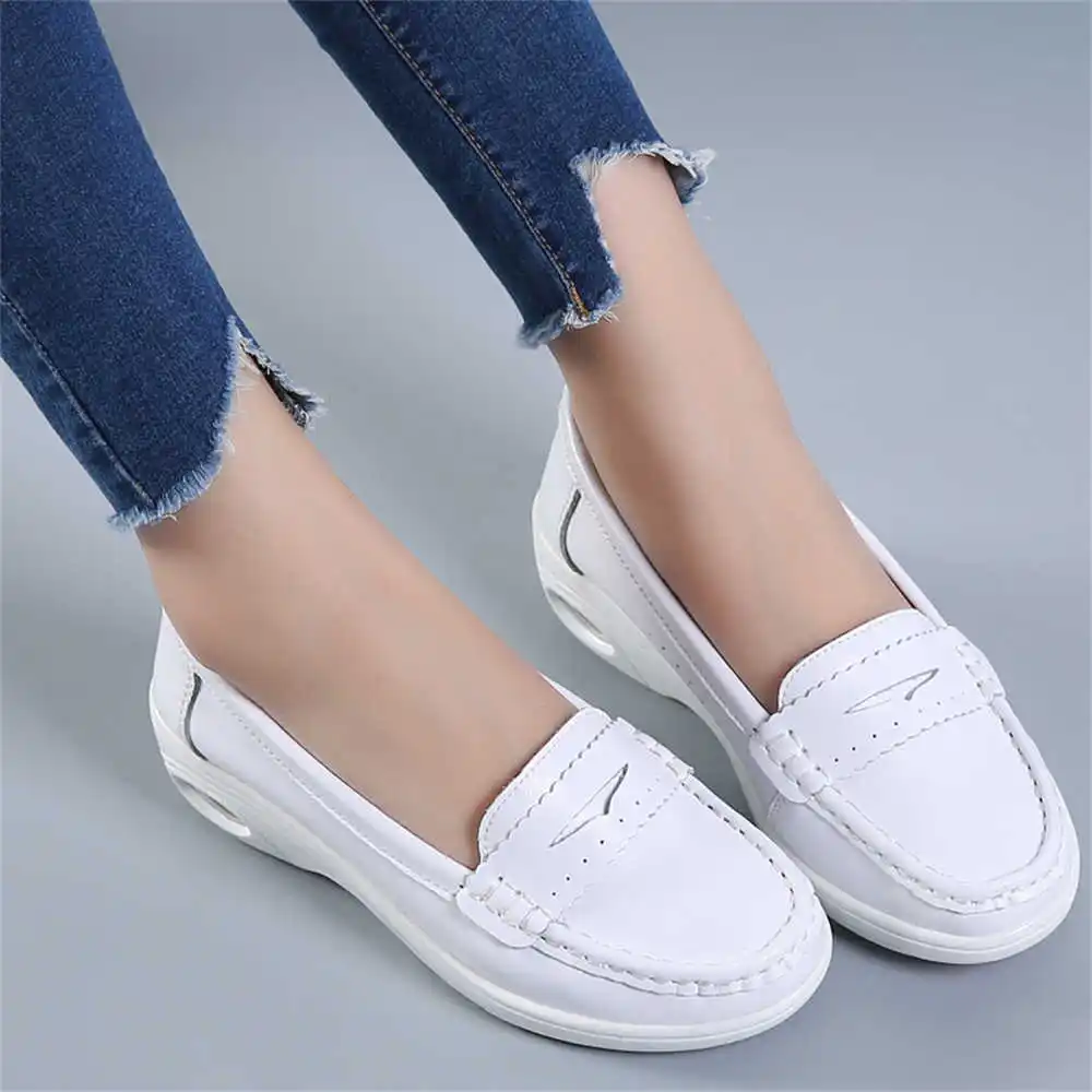 Thick Sole Slipon White Traine – обзор и цена Women Accessories Brand Name