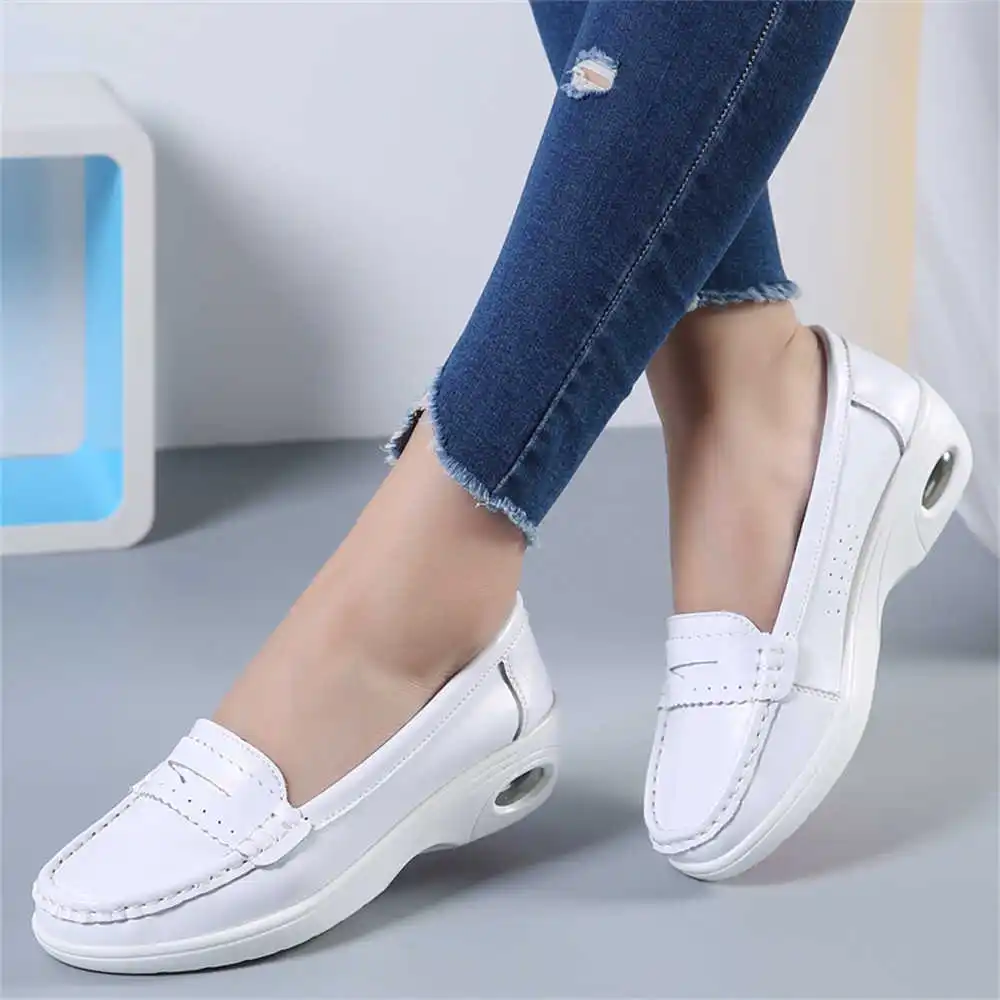 Thick Sole Slipon White Traine – обзор и цена Women Accessories Brand Name